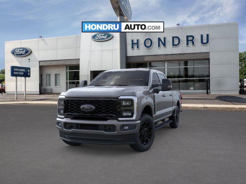 New 2026 Ford Super Duty F-350 XLT Crew Cab