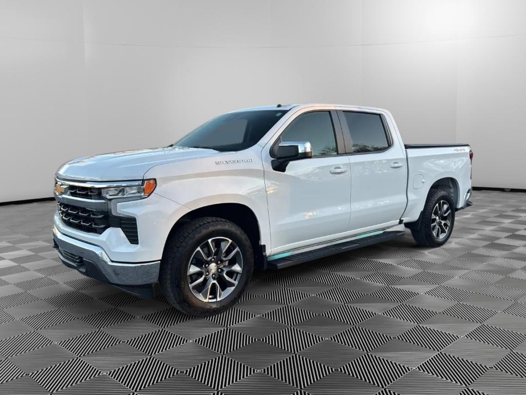 2024 Chevrolet Silverado 1500 LT's photo