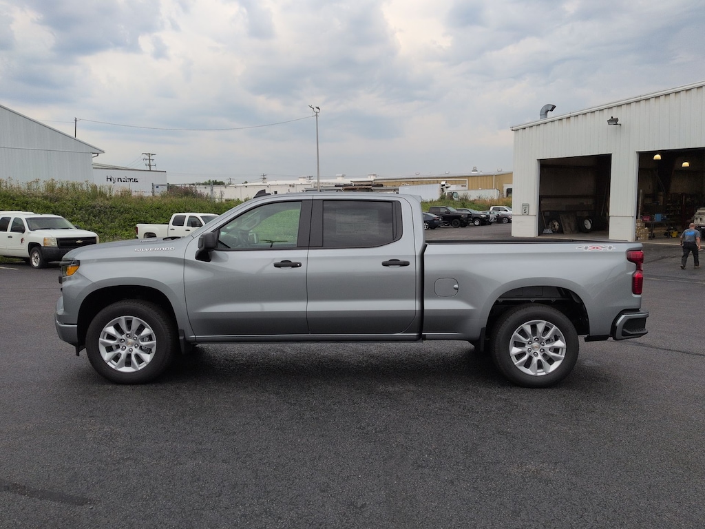 New 2026 Chevrolet Silverado 1500 Custom Truck
