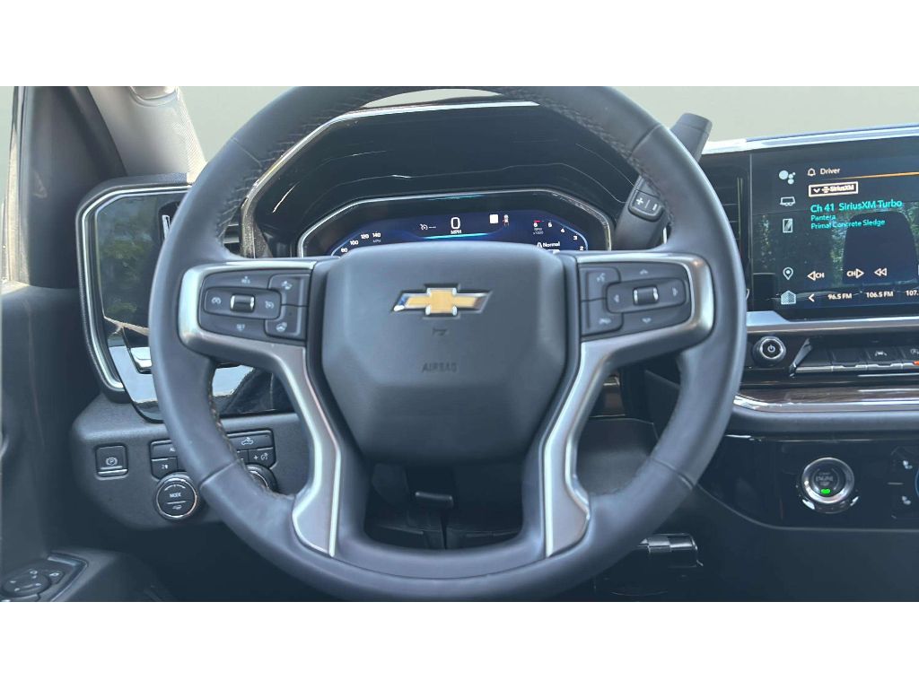 2023 Chevrolet Silverado 1500 LT - Photo 14