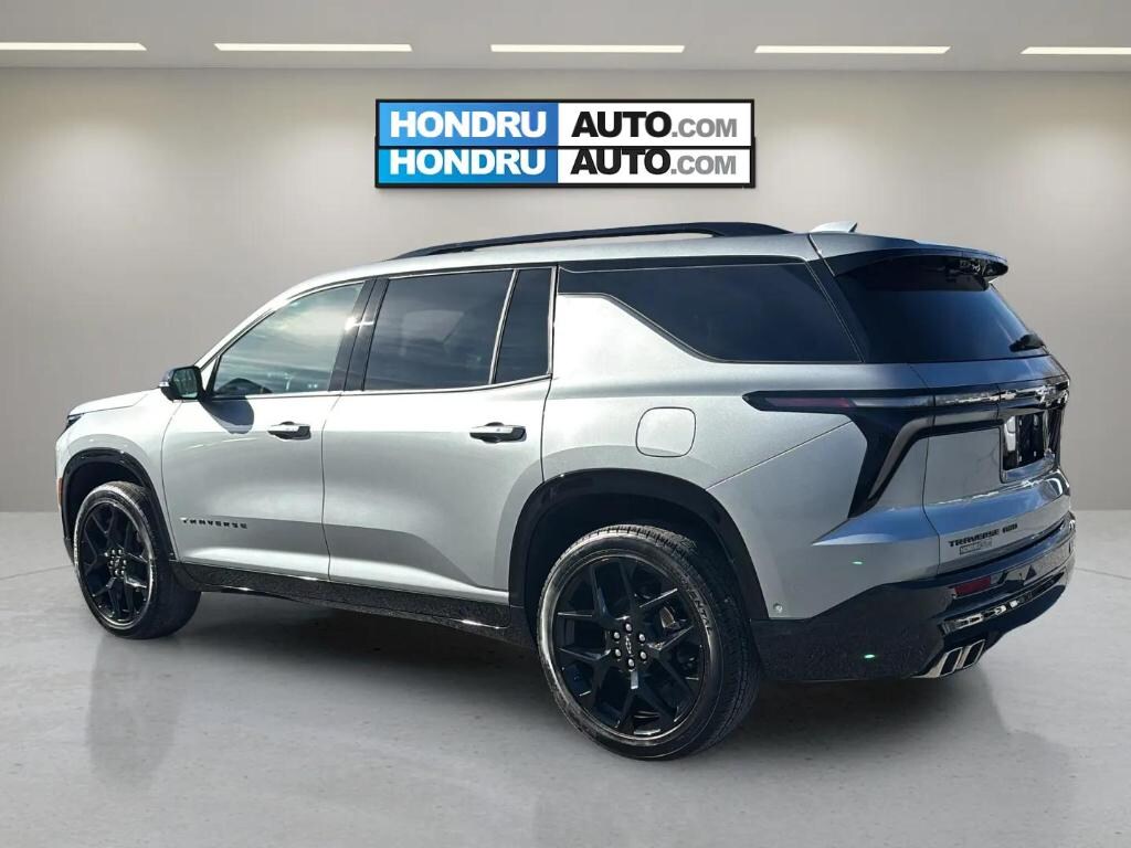 Used 2024 Chevrolet Traverse RS SUV