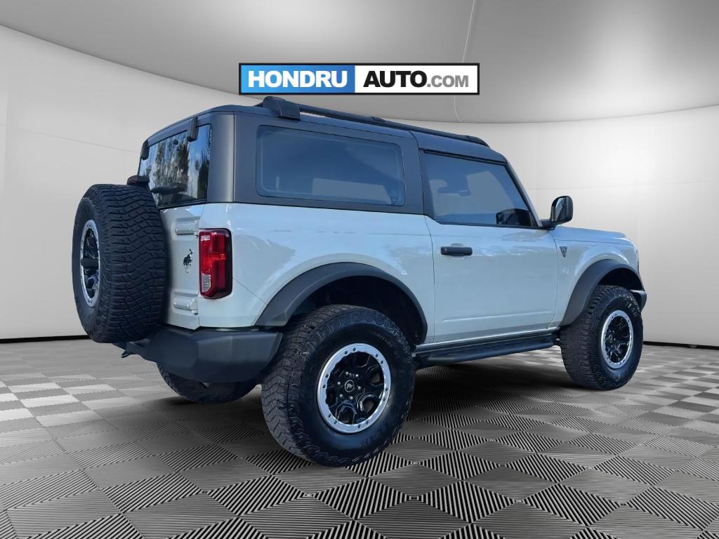 2023 Ford Bronco Base photo 4