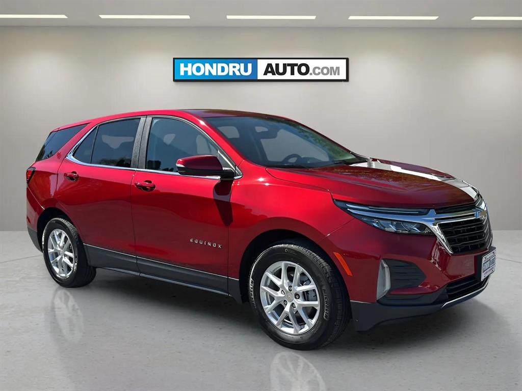 2024 Chevrolet Equinox LT photo 2