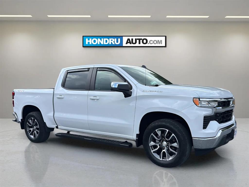 2022 Chevrolet Silverado 1500 LT photo 2