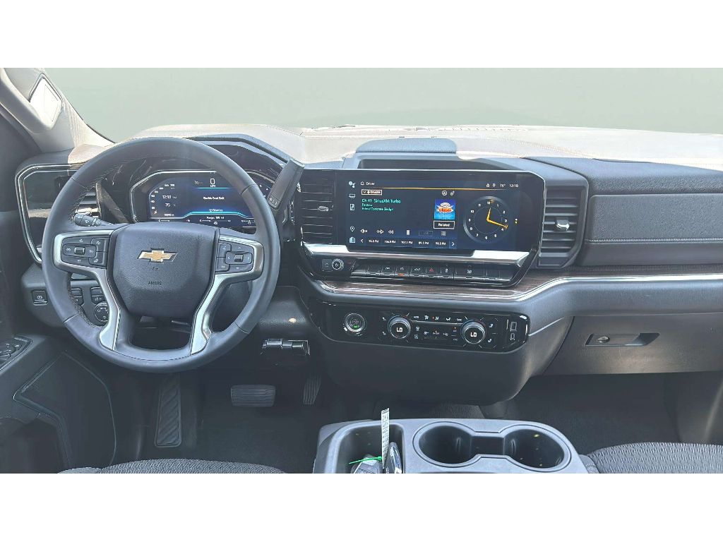 2023 Chevrolet Silverado 1500 LT - Photo 13