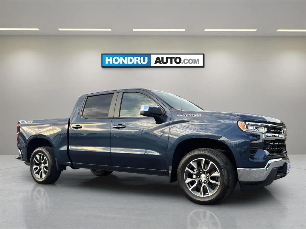 2022 Chevrolet Silverado 1500 LT photo 2