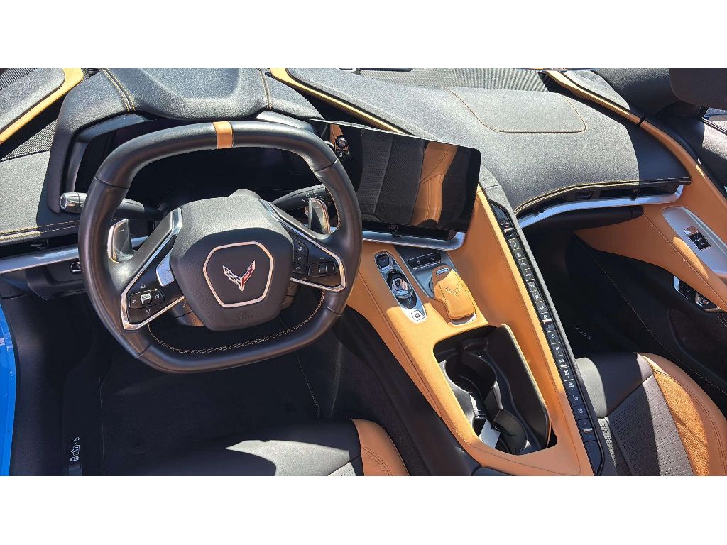 2021 Chevrolet Corvette 2LT - Photo 17