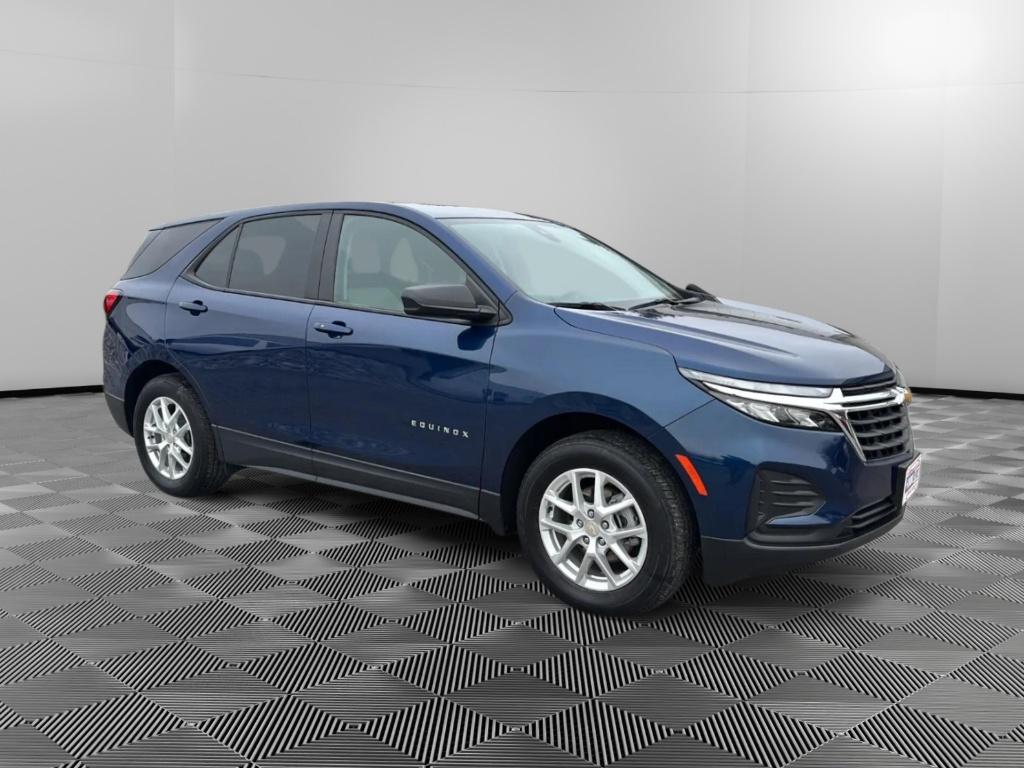 Used 2022 Chevrolet Equinox LS with VIN 3GNAXSEV6NS246705 for sale in Elizabethtown, PA
