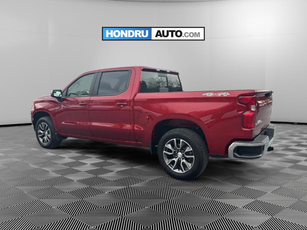 2024 Chevrolet Silverado 1500 LT photo 3