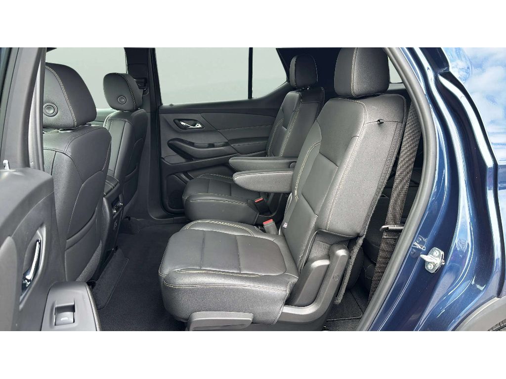 2023 Chevrolet Traverse 3LT - Photo 12