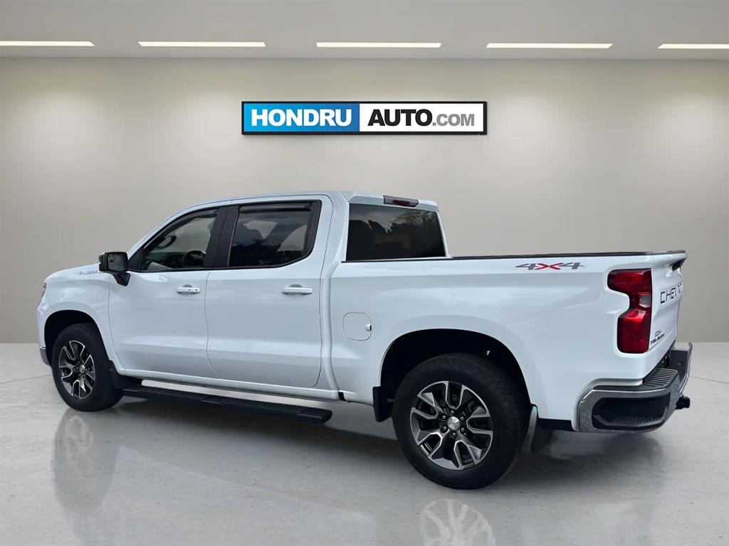2022 Chevrolet Silverado 1500 LT photo 3