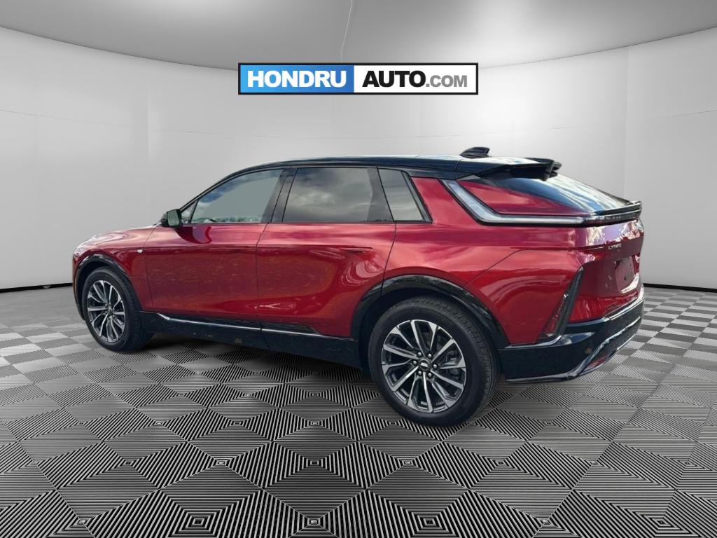 2025 Cadillac Lyriq Sport photo 3