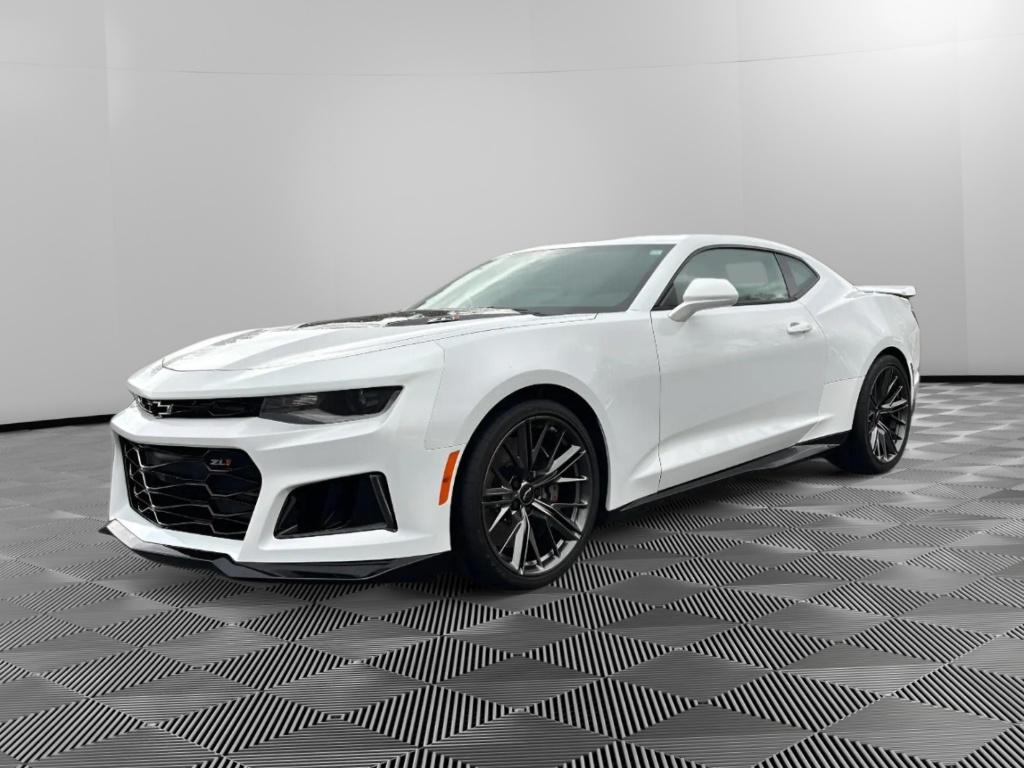 2024 Chevrolet Camaro ZL1's photo