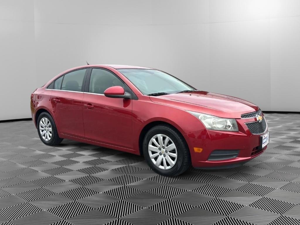 Used 2011 Chevrolet Cruze LT w/1LT Sedan