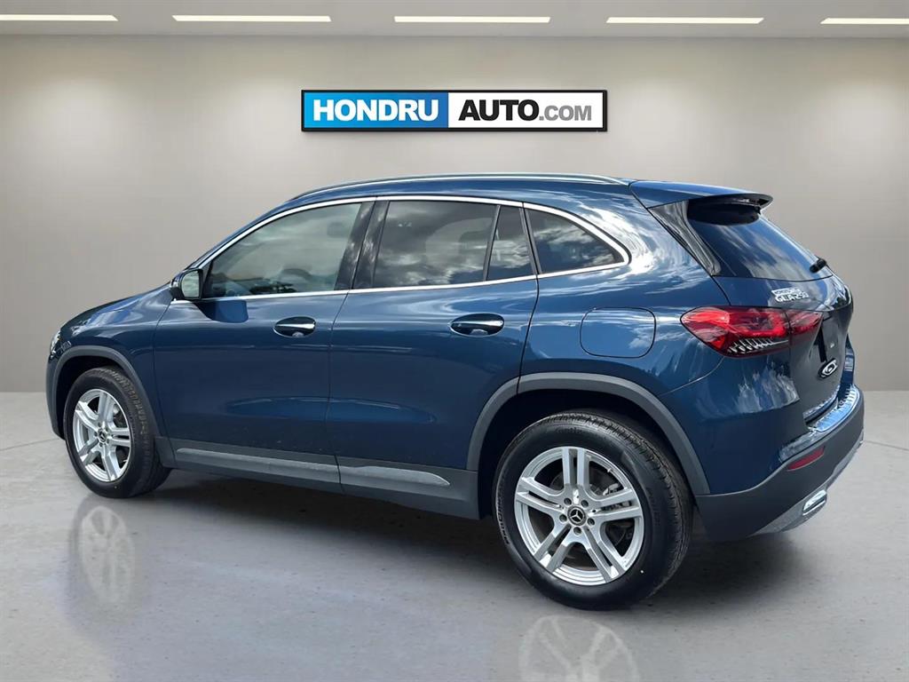 2022 Mercedes Benz GLA 250 4MATIC photo 3