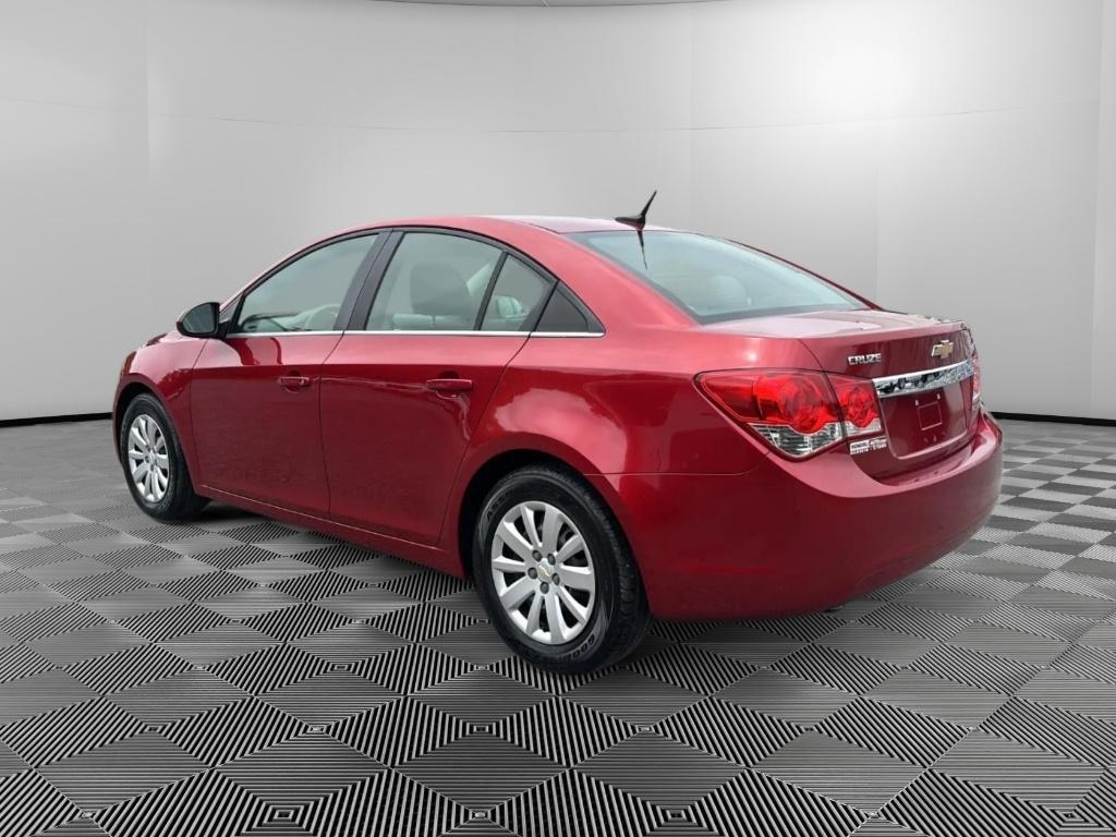 Used 2011 Chevrolet Cruze LT w/1LT Sedan