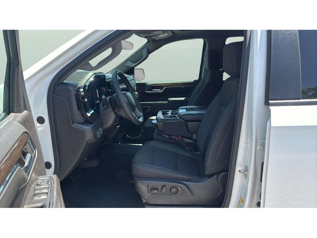 2023 Chevrolet Silverado 1500 LT - Photo 10
