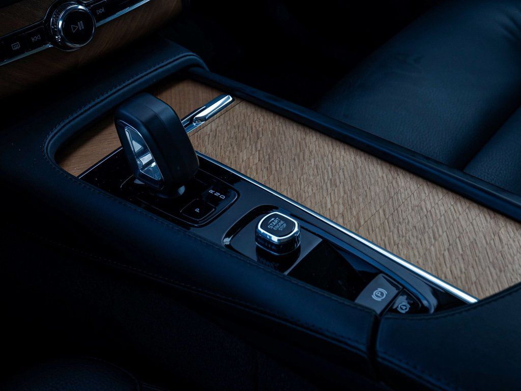 2024 Volvo XC90 Plus - Photo 24