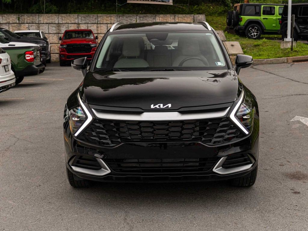 Used 2025 Kia Sportage EX SUV