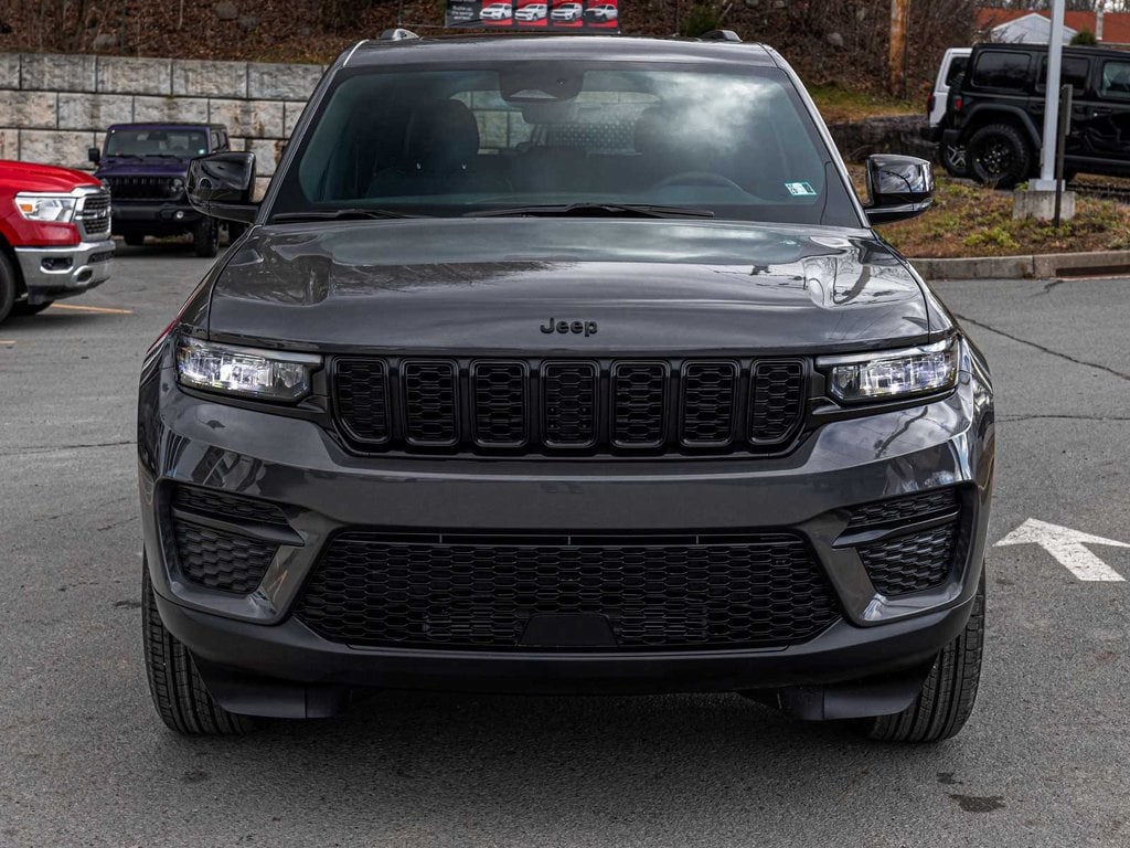 New 2025 Jeep Grand Cherokee ALTITUDE X 4X4 Sport Utility