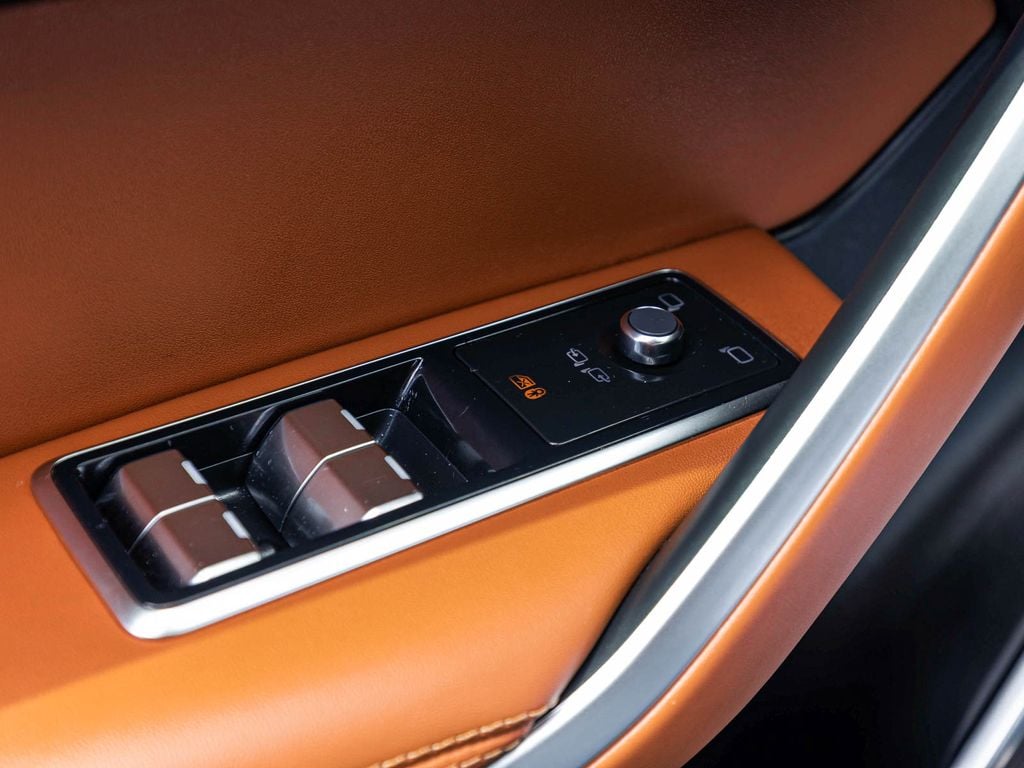 2026 Jaguar F-Pace R-Dynamic S - Photo 12