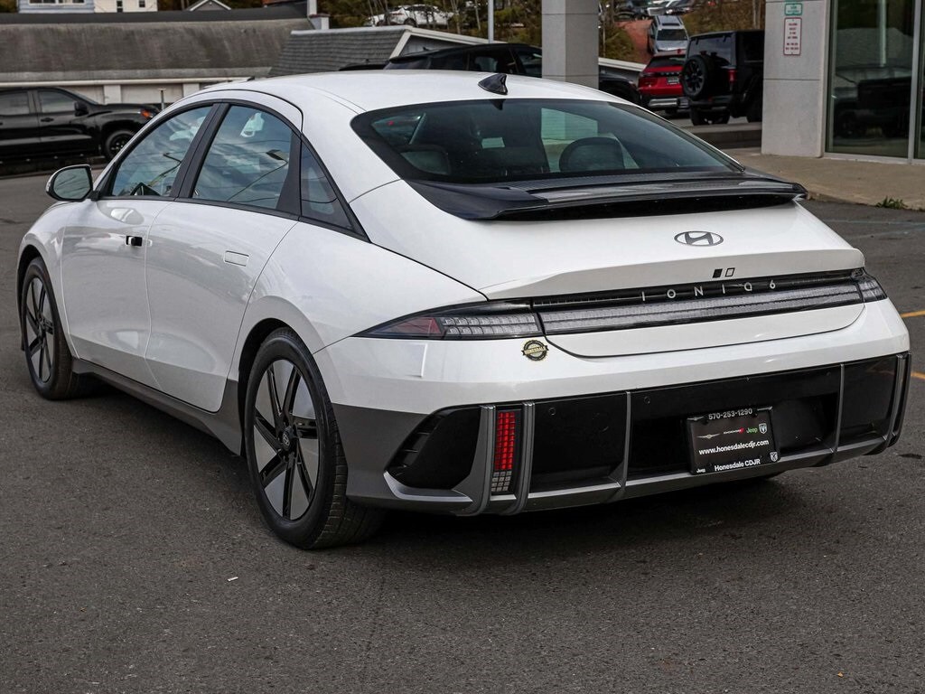 2023 Hyundai Ioniq 6 SE photo 4