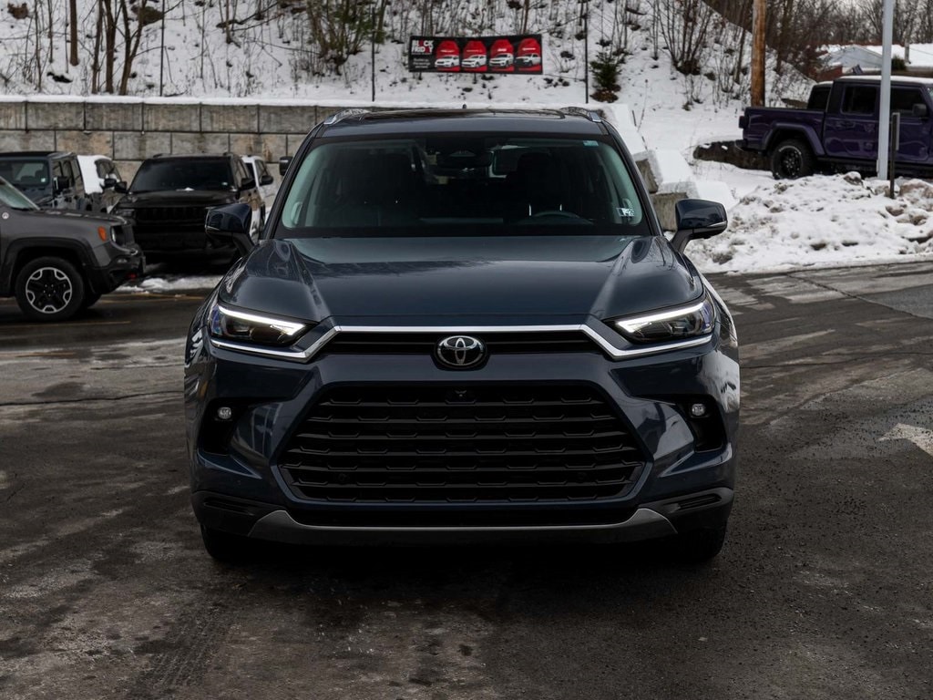 Used 2024 Toyota Grand Highlander Platinum SUV