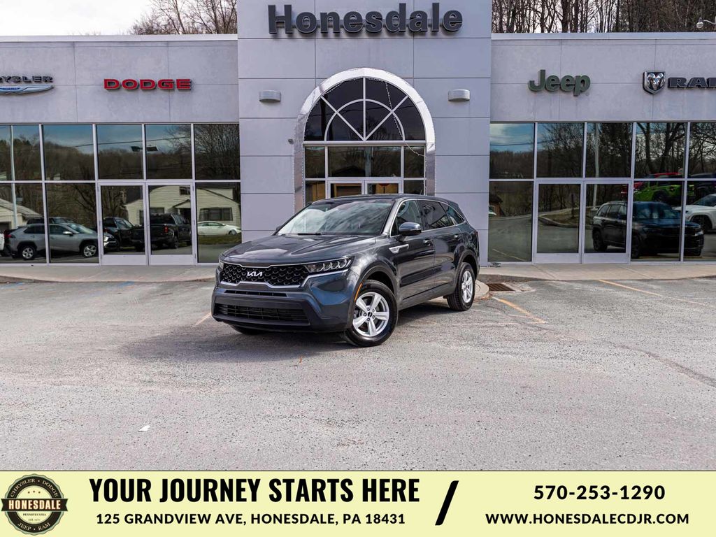 2022 Kia Sorento LX