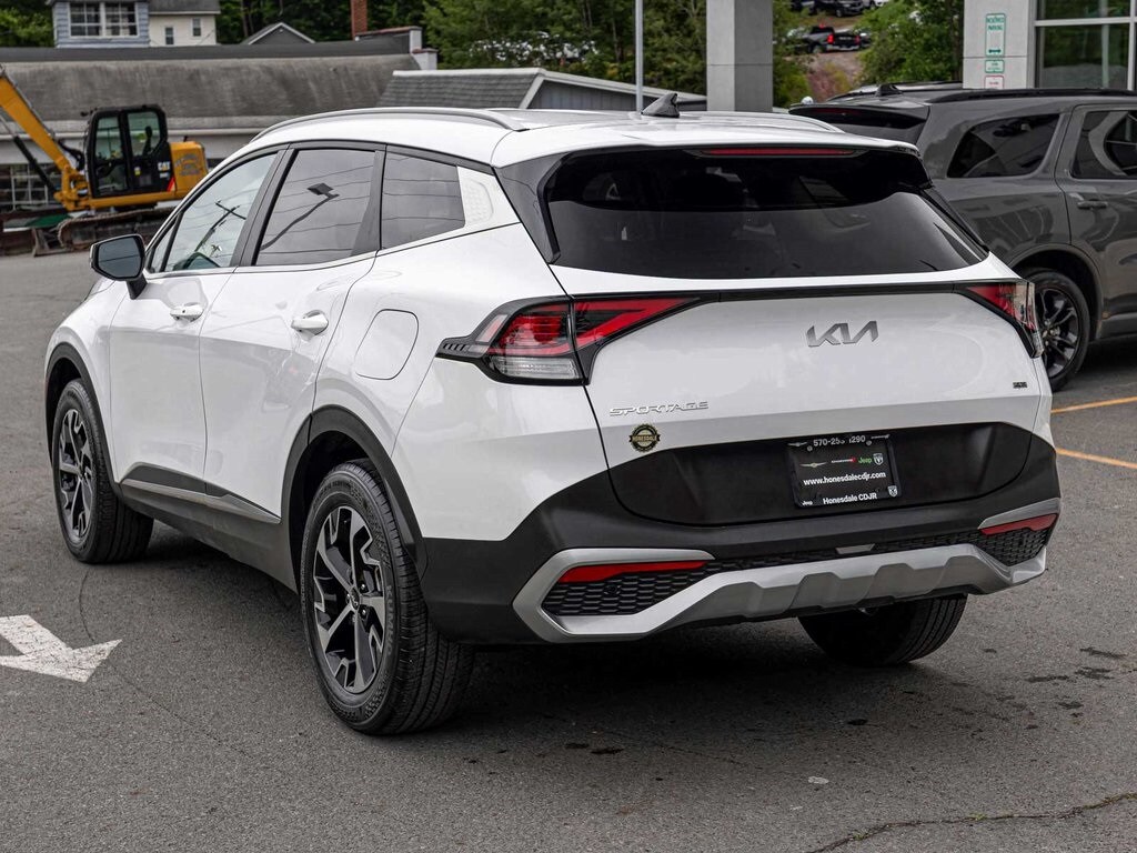 2023 Kia Sportage EX photo 4