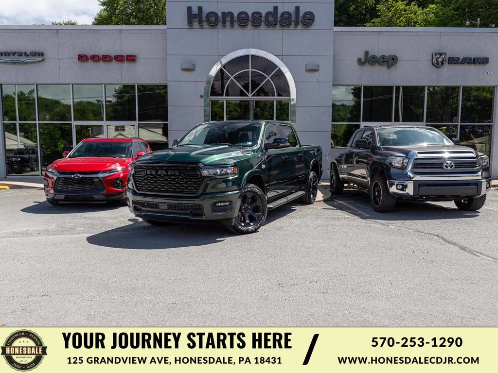 New 2026 Ram 1500 BIG HORN CREW CAB 4X4 5'7 BOX Pickup