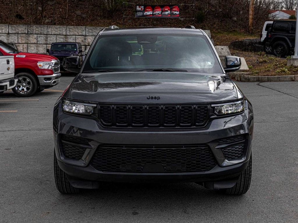New 2025 Jeep Grand Cherokee ALTITUDE X 4X4 Sport Utility