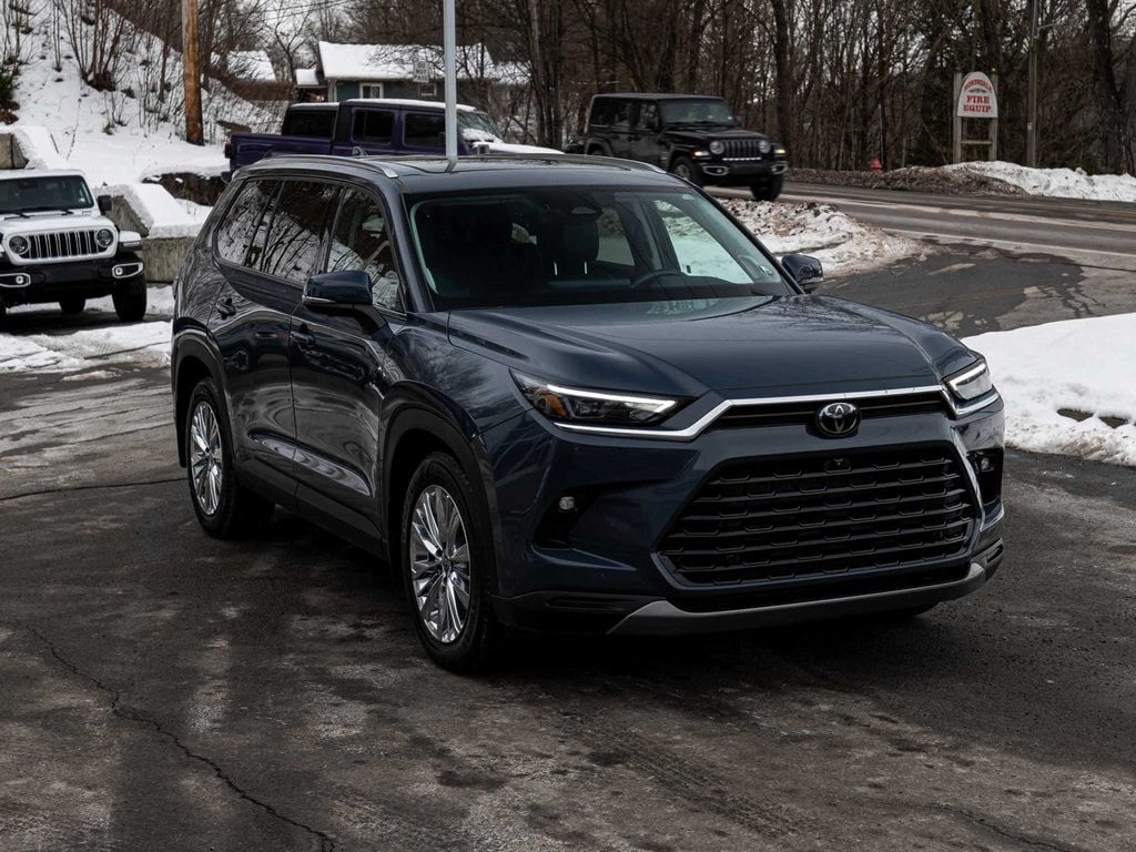 Used 2024 Toyota Grand Highlander Platinum SUV