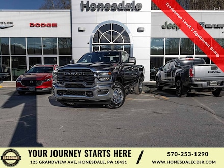 2025 Ram 2500 TRADESMAN REGULAR CAB 4X2 8' BOX Pickup