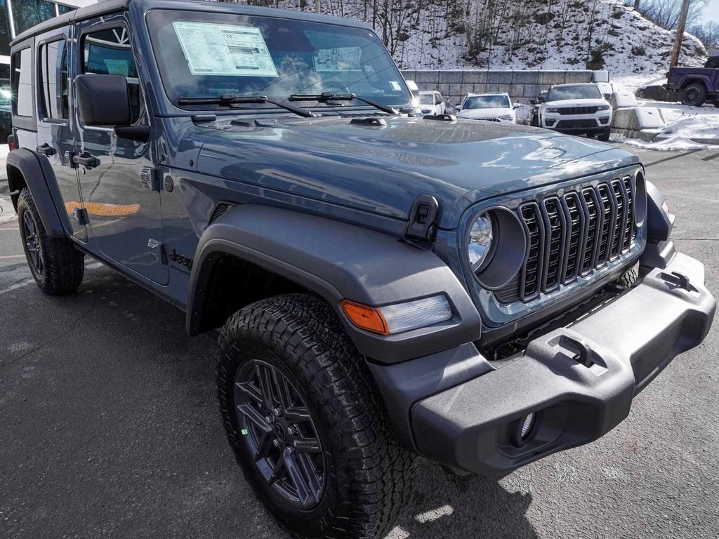 New 2026 Jeep Wrangler 4-DOOR SPORT S Sport Utility