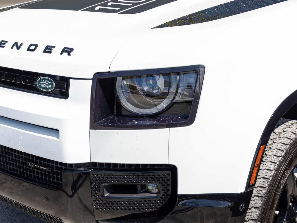 2023 Land Rover Defender X-Dynamic SE - Photo 36