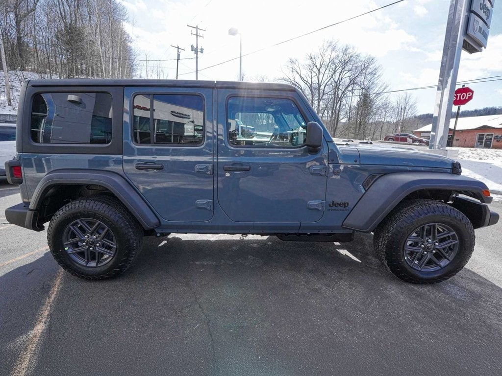 New 2026 Jeep Wrangler 4-DOOR SPORT S Sport Utility