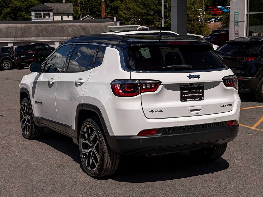 2025 Jeep Compass Limited photo 2