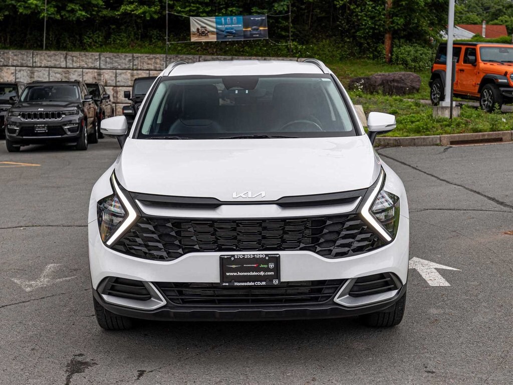 2023 Kia Sportage EX photo 2