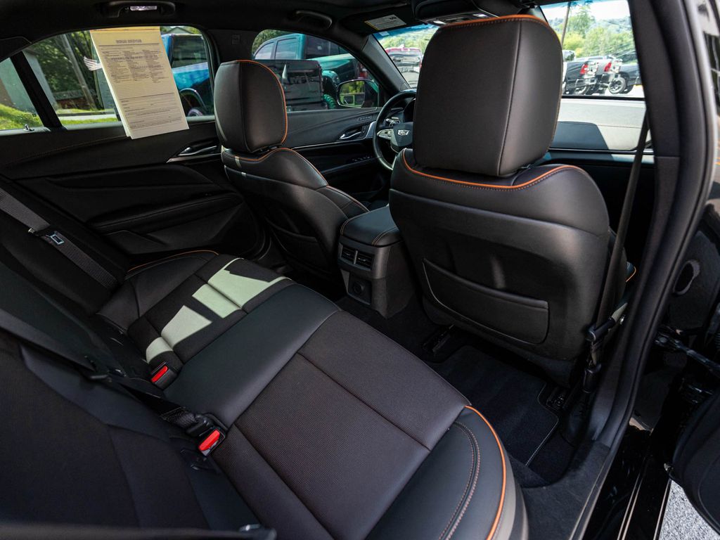 2025 Cadillac CT4-V V-Series - Photo 30