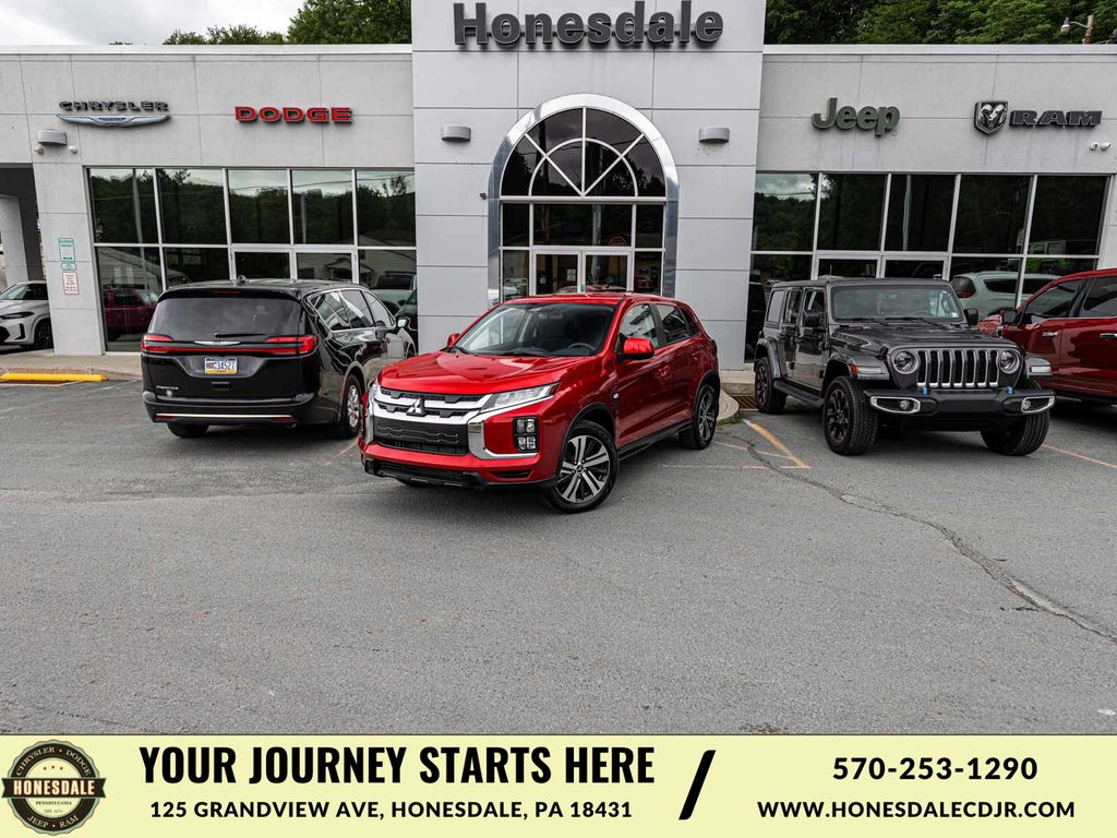 2026 Mitsubishi Outlander Sport 2.0 ES AWC CVT's photo