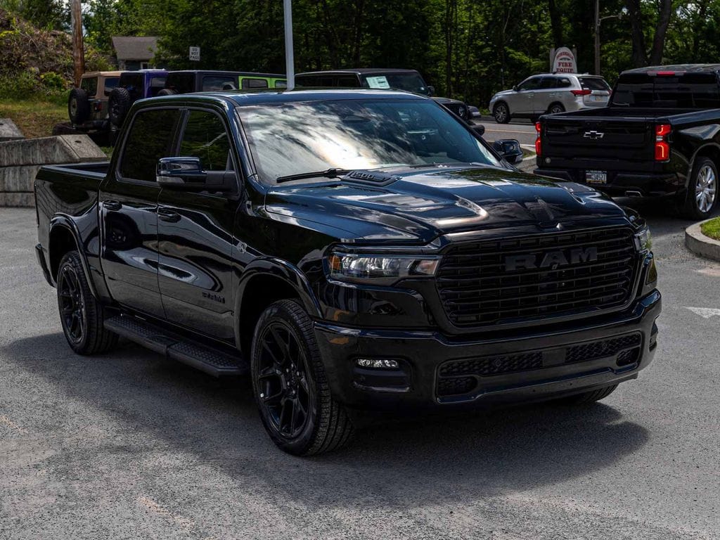 New 2026 Ram 1500 LARAMIE CREW CAB 4X4 5'7 BOX Pickup
