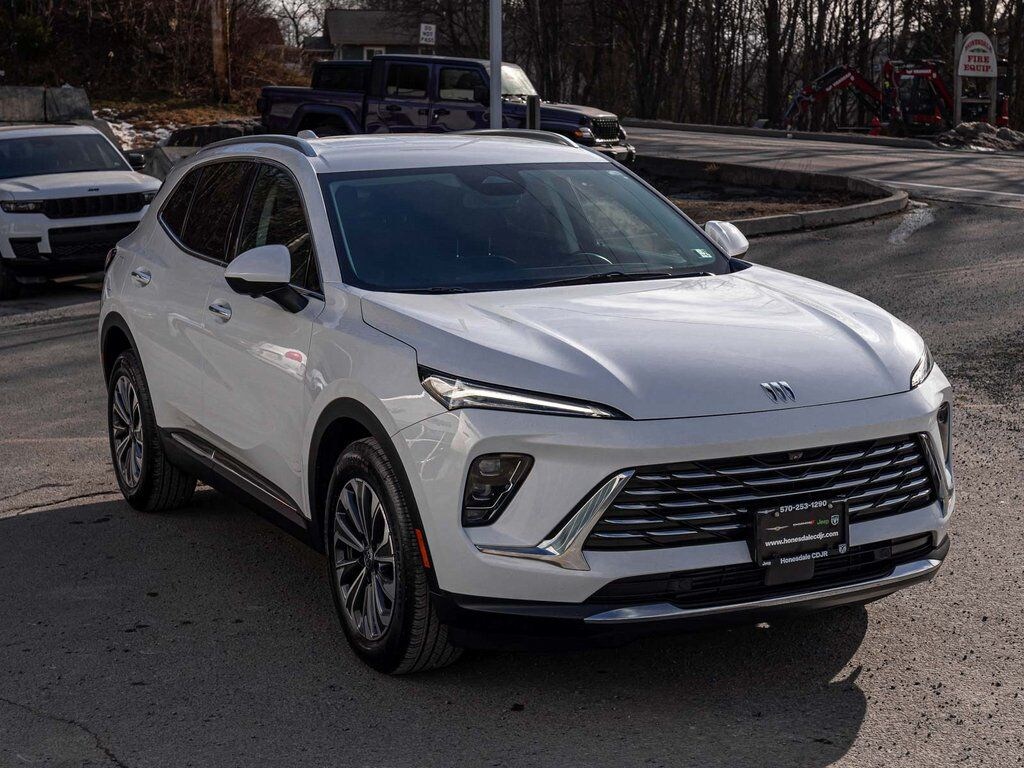 Used 2025 Buick Envision Preferred SUV