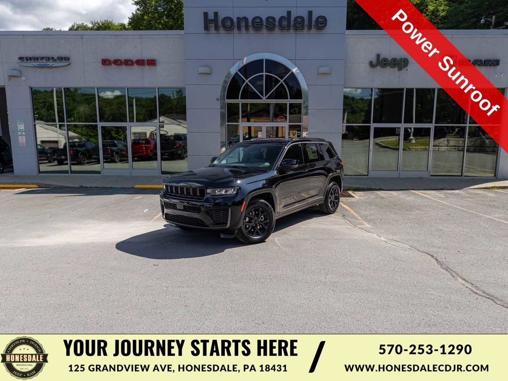 New 2026 Jeep Grand Cherokee LAREDO ALTITUDE 4X4 Sport Utility