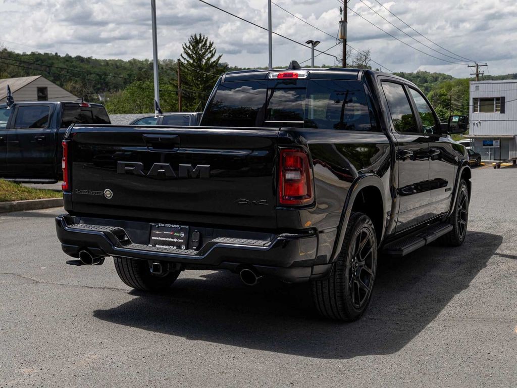 New 2026 Ram 1500 LARAMIE CREW CAB 4X4 5'7 BOX Pickup