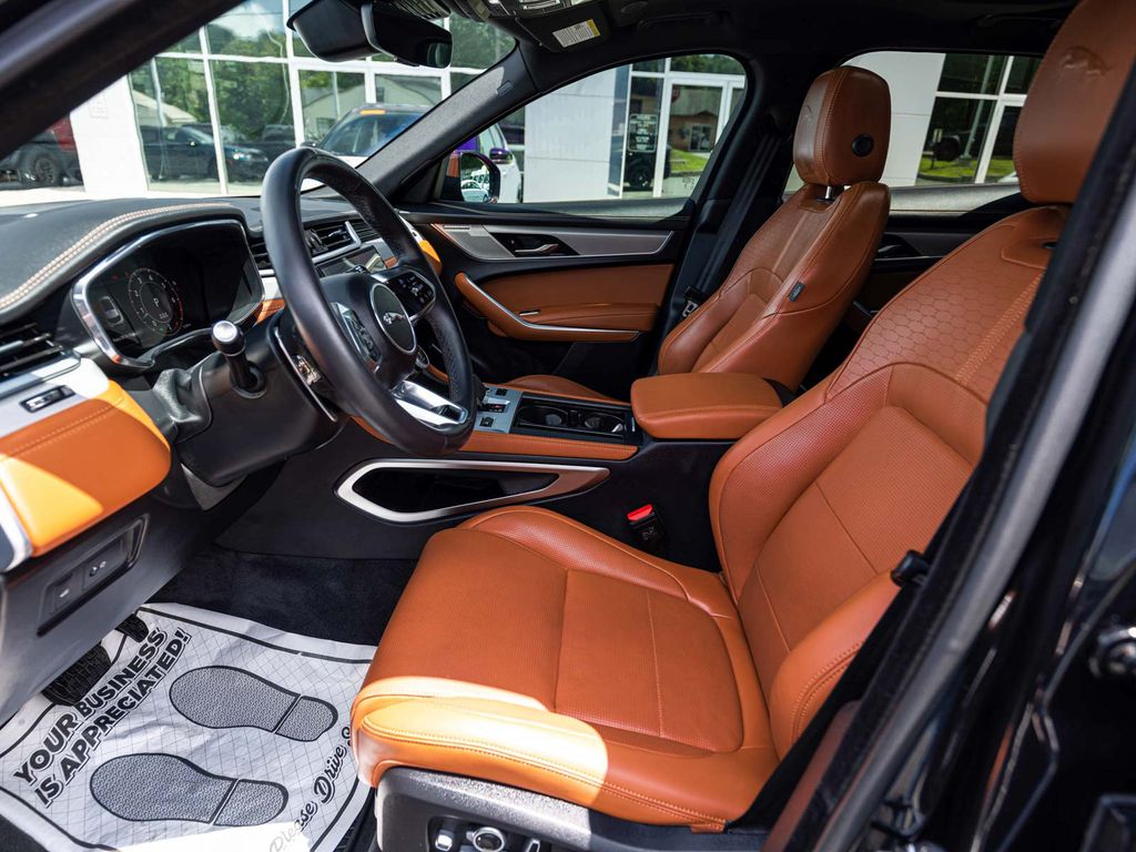 2026 Jaguar F-Pace R-Dynamic S - Photo 25