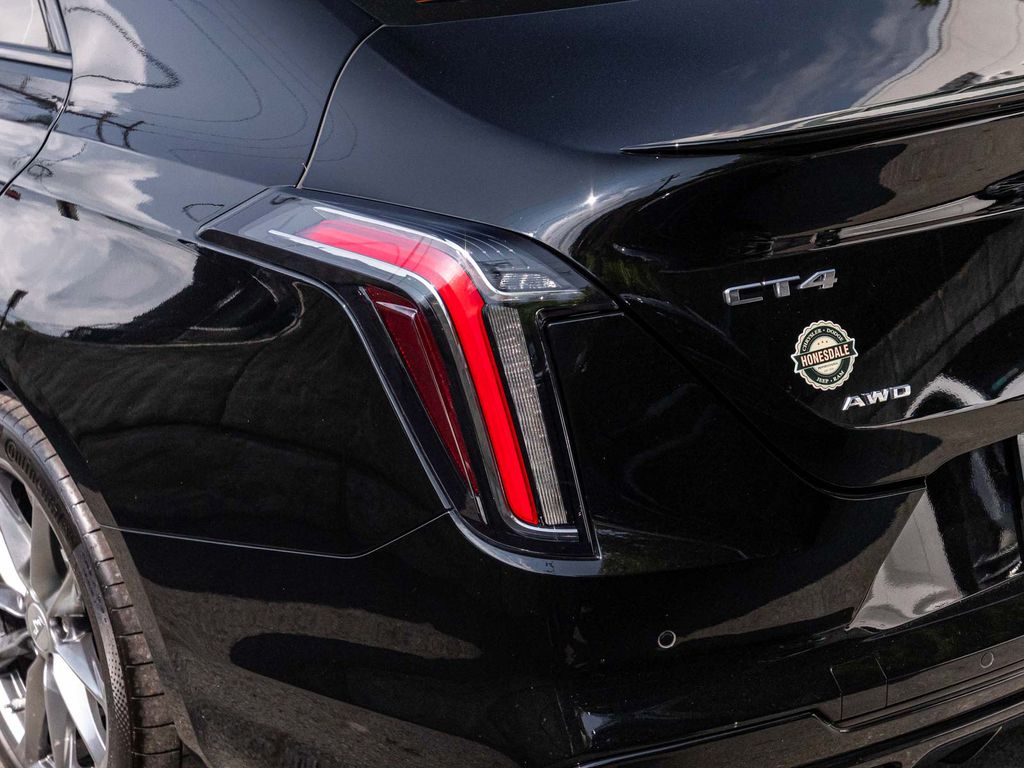 2025 Cadillac CT4-V V-Series - Photo 38