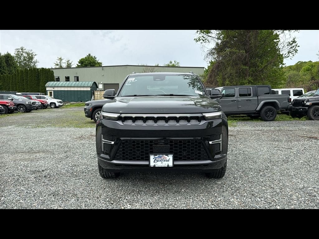 New 2026 Jeep Grand Wagoneer LIMITED ALTITUDE 4X4 Sport Utility
