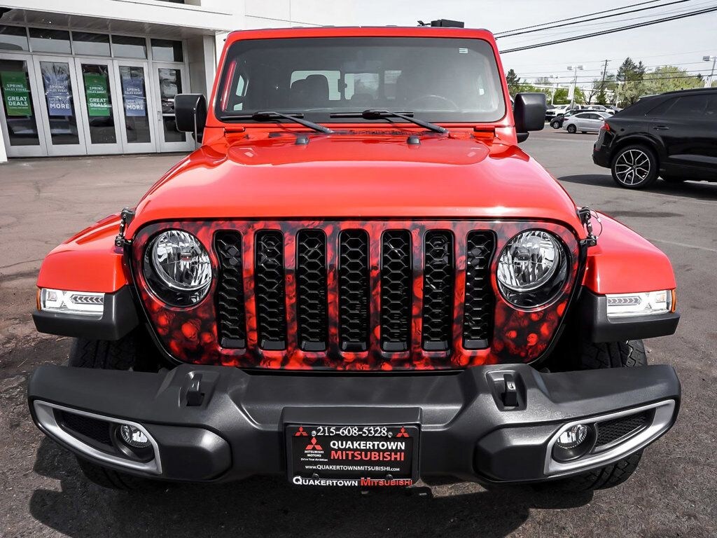 Used 2021 Jeep Gladiator Overland Truck