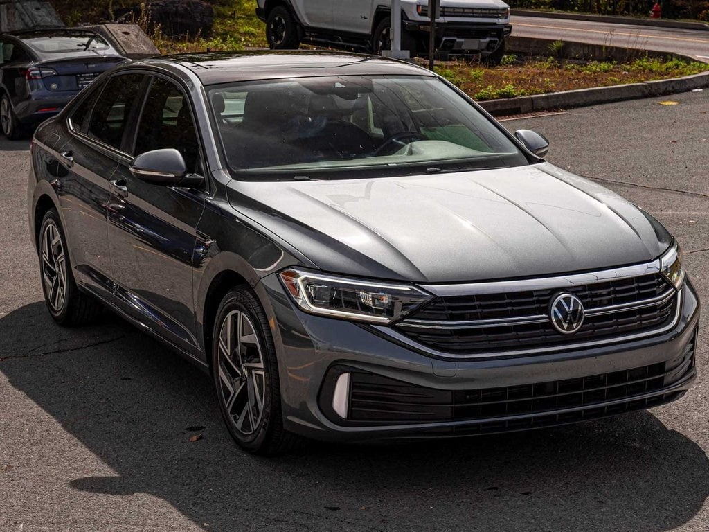 Used 2022 Volkswagen Jetta 1.5T SEL Sedan