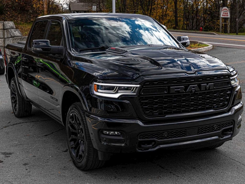 New 2026 Ram 1500 LIMITED CREW CAB 4X4 5'7 BOX Pickup